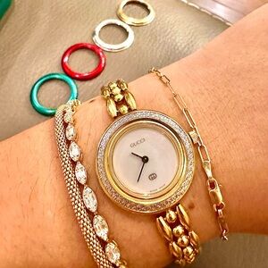 ✅Ultra Rare🇮🇹GUCCI bezel watch gold Gucci Play watch with RARE diamond cut bezel